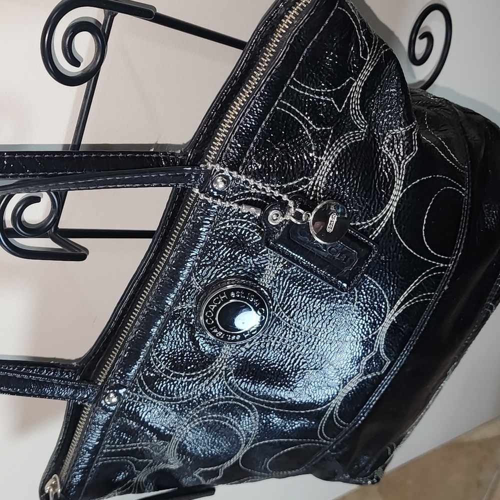 Coach Signature Patent Leather Black Tote Op ART MONOGRAM - Picture 7 of 13
